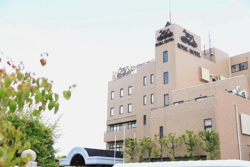 로열 호텔 우오하치 토요타 외부 사진